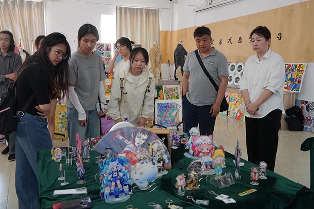 當‘銀齡教師’遇上‘航天精神’ 文化藝術交流服務新篇章